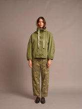 Load image into Gallery viewer, Baxter Pant in Camo Green
