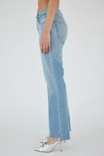 Load image into Gallery viewer, Cumberland Straight Jean in Light Blue