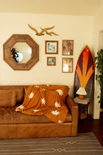 Load image into Gallery viewer, Sundream - Sun Plush Throw - Buckhorn Brown