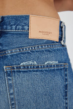 Load image into Gallery viewer, Foxwood Straight Jean in Blue