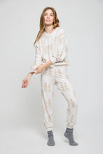 Load image into Gallery viewer, Cozy Top with Boogie Bear