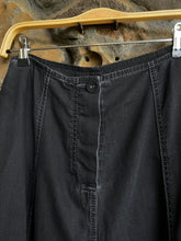 Load image into Gallery viewer, Egg Pants in Black Denim