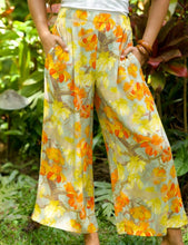 Load image into Gallery viewer, Watch For Sharks Palazzo Pants