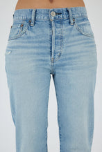 Load image into Gallery viewer, Cumberland Straight Jean in Light Blue