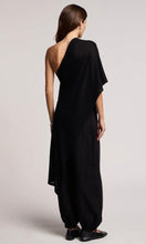 Load image into Gallery viewer, Floren Poncho/ sweater in Black