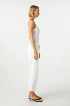 Load image into Gallery viewer, Billie Jean in Alabaster