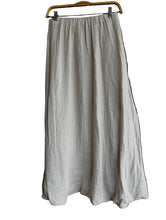 Load image into Gallery viewer, Rachelle Bubble Skirt in Cobble