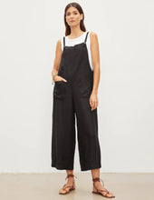 Load image into Gallery viewer, Isabel Linen Overalls in Black

