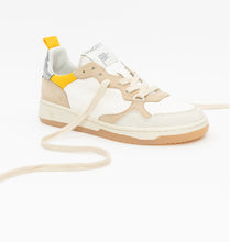 Load image into Gallery viewer, Phoenix in Vanilla