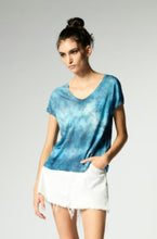 Load image into Gallery viewer, Hand Painted Linen V Neck Tee with Shade Effect in Water