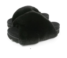 Load image into Gallery viewer, The Roam Cloud Slippers in Black ***Final Sale Not eligible for returns or exchanges
