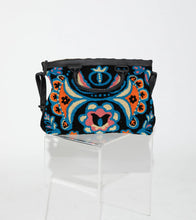 Load image into Gallery viewer, Weekender in Tallulah