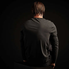 Load image into Gallery viewer, Elevated Lotus Jersey L/S Crew in Carbon