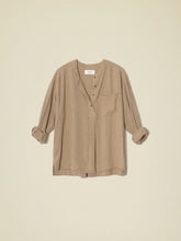 Load image into Gallery viewer, Makenzie Shirt in Fawn Stripe