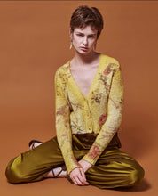 Load image into Gallery viewer, Hand Painted Cotton Cropped V Neck Cardigan in Pepita Floral