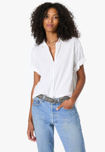 Load image into Gallery viewer, Xírena Channing Shirt Oskar’s Boutique Women's Tops