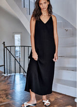 Load image into Gallery viewer, velvet by Graham & Spencer Shannon Cotton Gauze Maxi Oskar’s Boutique Women’s Dresses