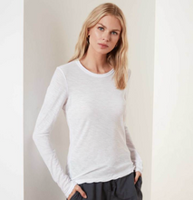 Load image into Gallery viewer, James Perse Long Sleeve Crew Tee Oskar’s Boutique Women's Tops