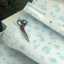 Load image into Gallery viewer, Scentennials Floral Scented Drawer Liners