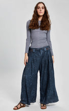 Load image into Gallery viewer, Linen Pants in Denim