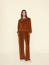 Load image into Gallery viewer, Mavis Sweatpant in Brown Sugar
