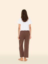 Load image into Gallery viewer, Ozzie Pant in Cocoa
