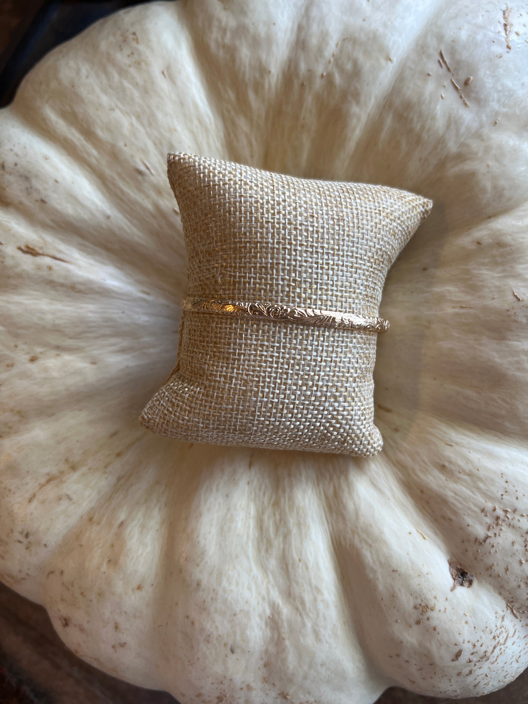 #449 Hawaiian Flowers Cuff
