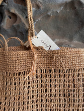Load image into Gallery viewer, Hudson Bag in Tea
