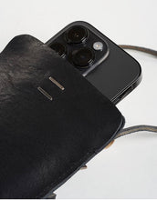 Load image into Gallery viewer, Pully Leather Phone Bag
