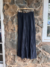 Load image into Gallery viewer, Lark Long Pants in Black

