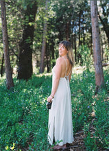 Load image into Gallery viewer, Transform Dress in Linen

