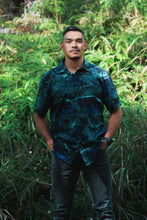 Load image into Gallery viewer, Kamapuua’a Tailored Aloha Shirt in Blue
