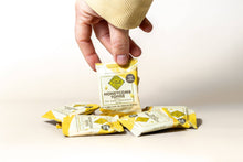 Load image into Gallery viewer, Ritual Chocolate - 10g Honeycomb Taster
