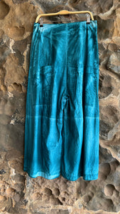 Egg Pants in Turquoise Cotton