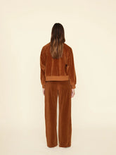 Load image into Gallery viewer, Mavis Sweatpant in Brown Sugar
