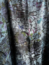 Load image into Gallery viewer, WORK OF ART FOULARD in N/Fiore
