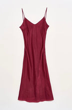 Load image into Gallery viewer, Bias Midi - Long Slip in Merlot
