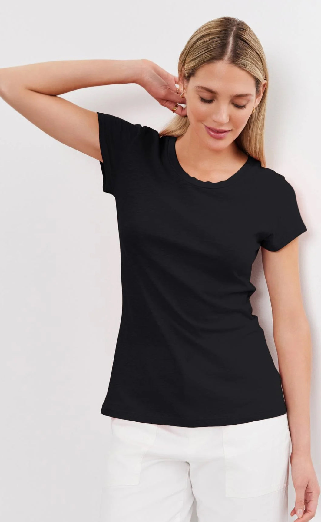 Odelia S/S Crew Neck Tee in Black