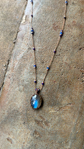 Short Tibetan Necklace with Labradorite (Blue)