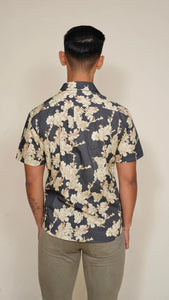 Dwarf Naupaka Tailored Aloha Shirt in Charcoal