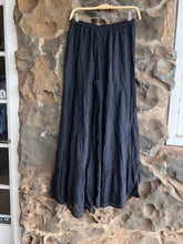 Load image into Gallery viewer, Lark Long Pants in Black
