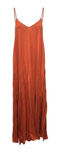 Load image into Gallery viewer, Transform Dress in Riad
