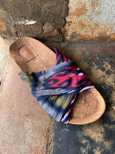 Load image into Gallery viewer, Suki Silk Sandal Size 6
