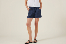 Load image into Gallery viewer, Sutton Linen Shorts in Navy
