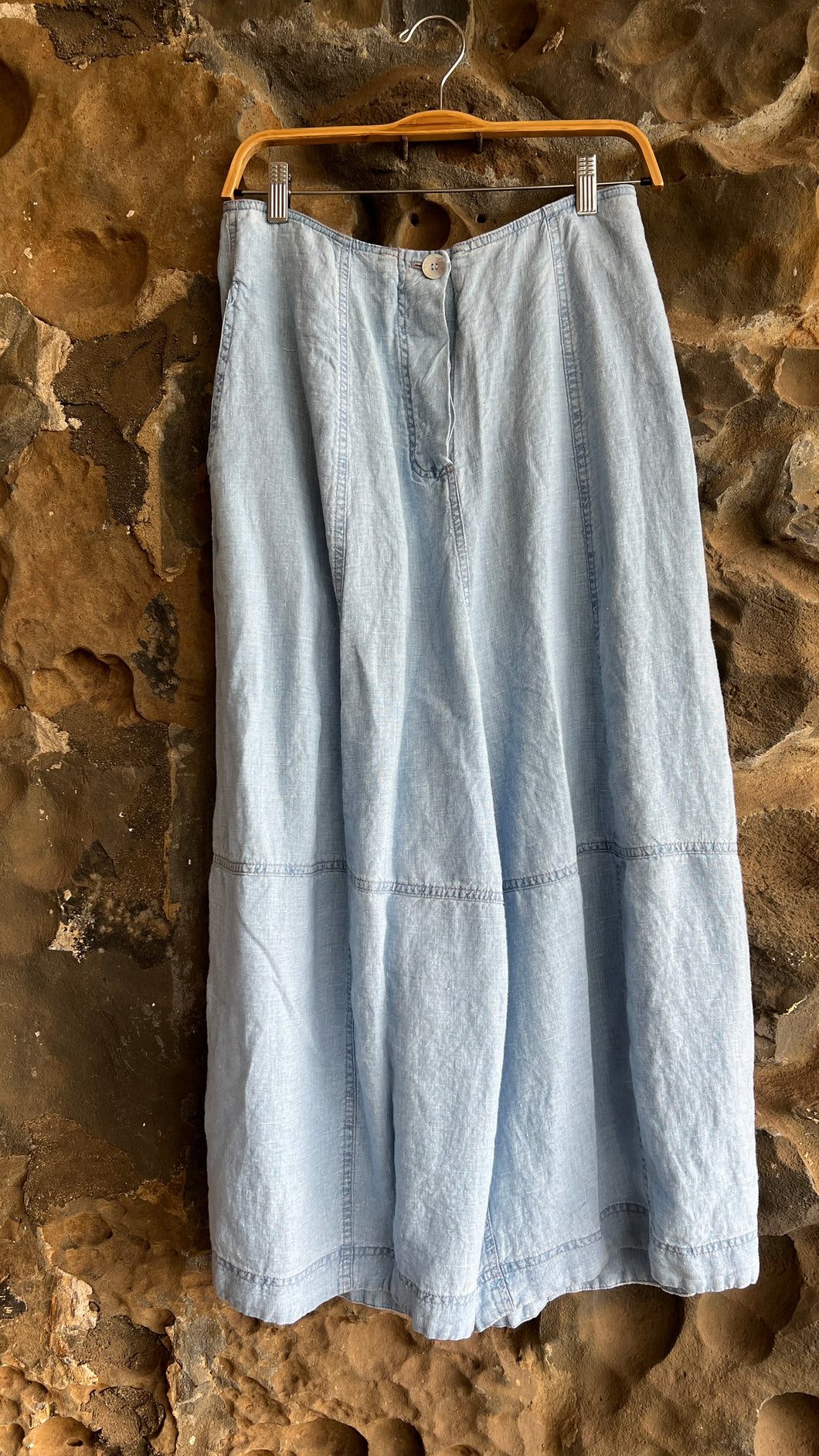 Egg Pants in Light Blue Linen