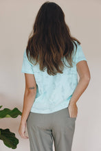 Load image into Gallery viewer, Wings Hawaii - Organic Cotton Crop Tee - Mermaid Party
