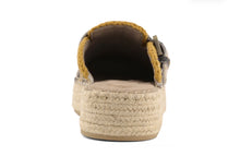 Load image into Gallery viewer, Jute Clog in Camo Print
