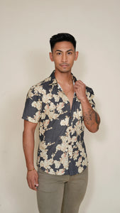 Dwarf Naupaka Tailored Aloha Shirt in Charcoal