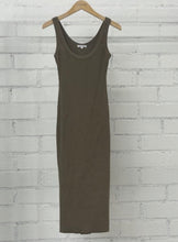 Load image into Gallery viewer, Verona Midi Dress in Dark Chai
