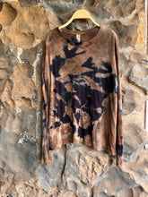 Load image into Gallery viewer, Linen Long Sleeve Top in Dark Panet
